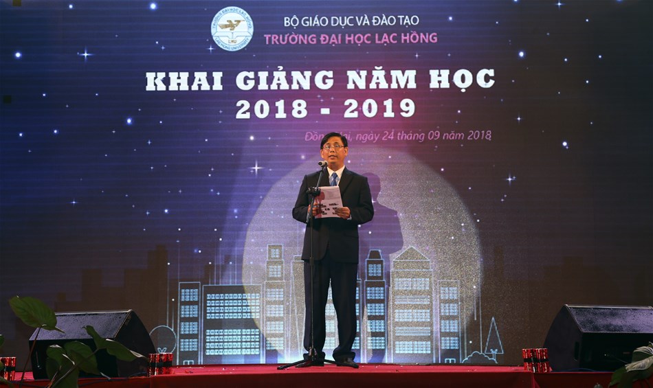 Khai giảng